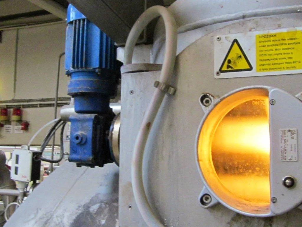 Sclavos dyeing equipment
